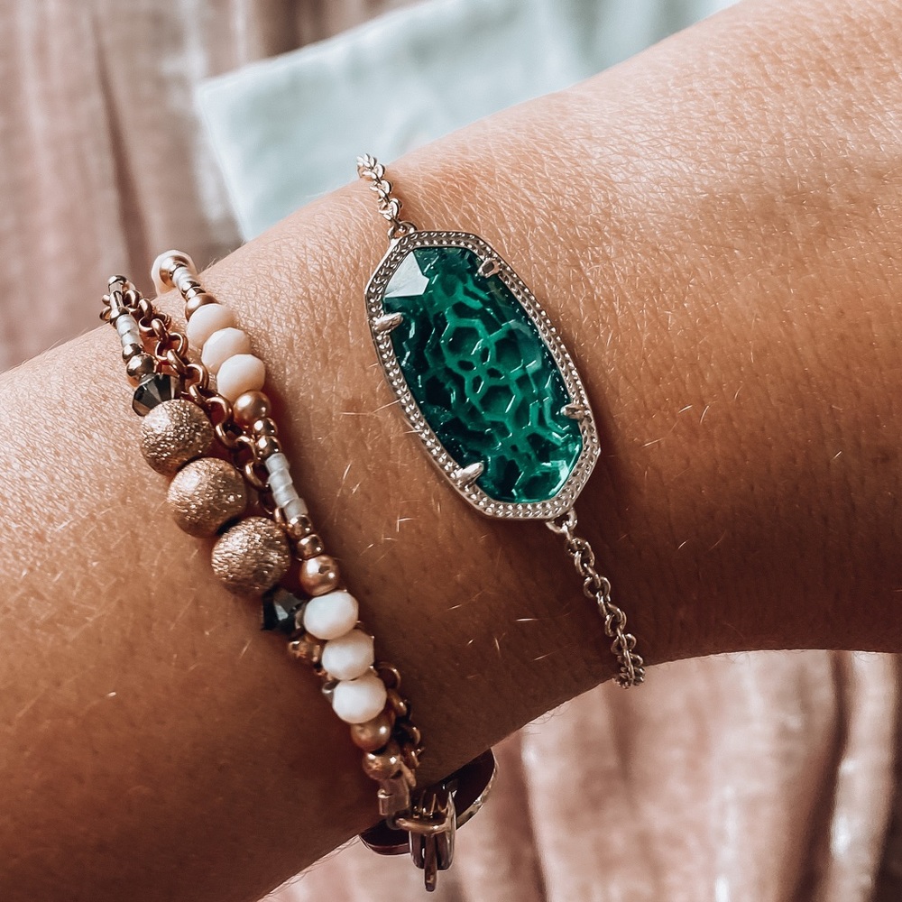 Kendra Scott Gold Bracelet in Emeralds Cat Eye